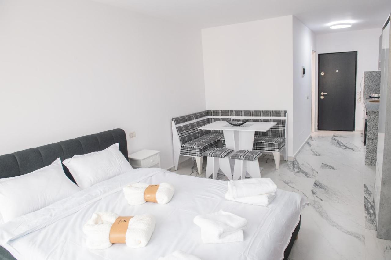 Apart Hotel Center Piatra Neamţ Eksteriør bilde