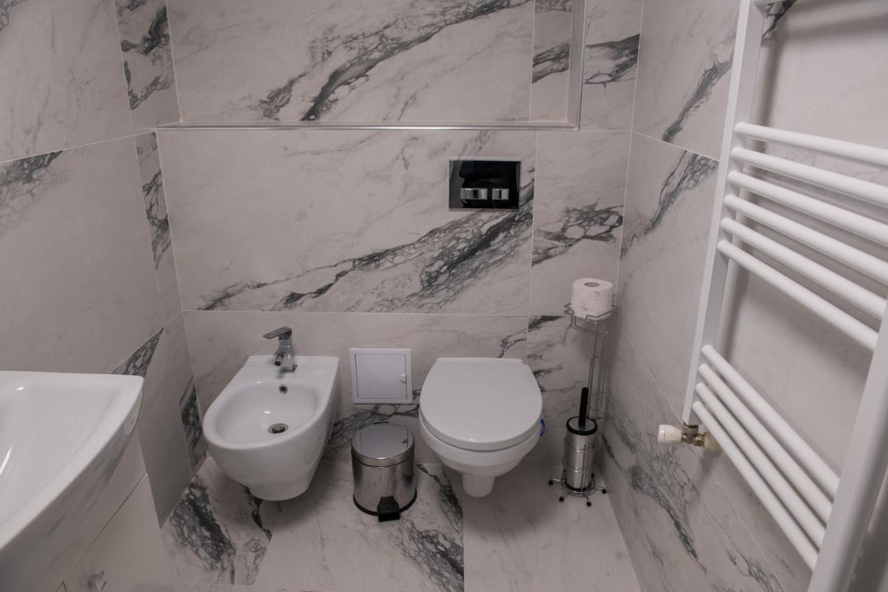 Apart Hotel Center Piatra Neamţ Eksteriør bilde