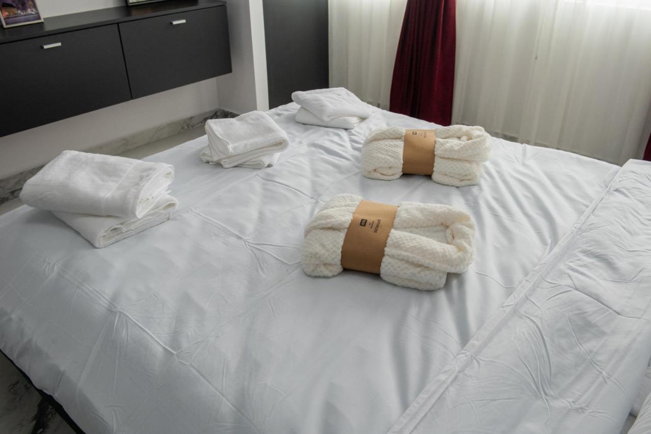 Apart Hotel Center Piatra Neamţ Eksteriør bilde