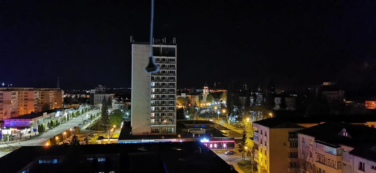 Apart Hotel Center Piatra Neamţ Eksteriør bilde